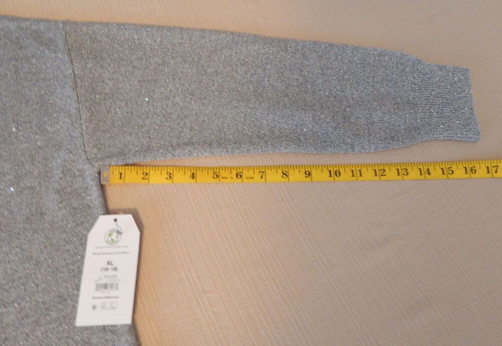 Women's Time And Tru V Neck Sequin Sweater GRAY Pullover Size XL (16-18) NWT - Picture 15 of 16